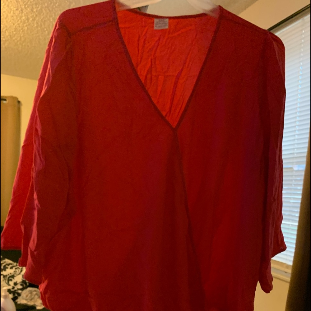 Blouse - Picture 2 of 3